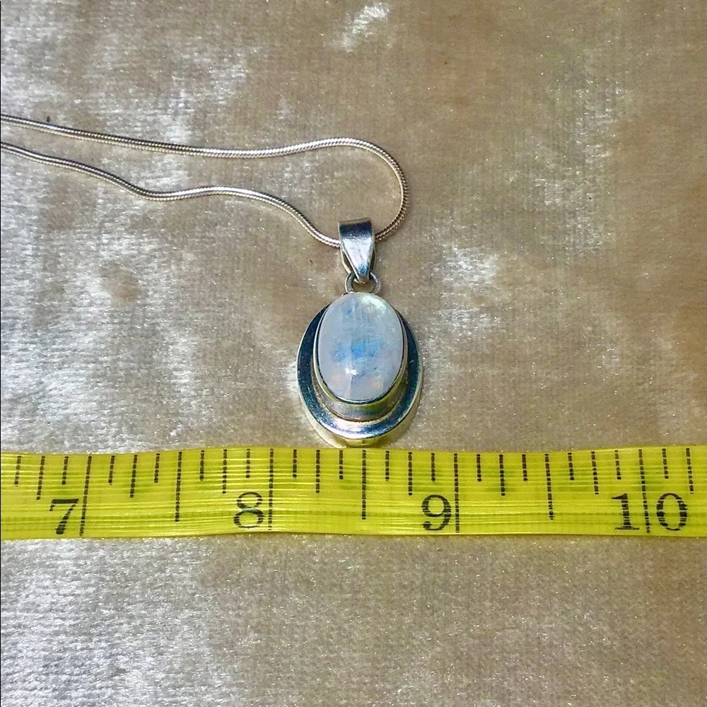 Gorgeous Moonstone 925 Sterling Silver Necklace - Picture 14 of 16